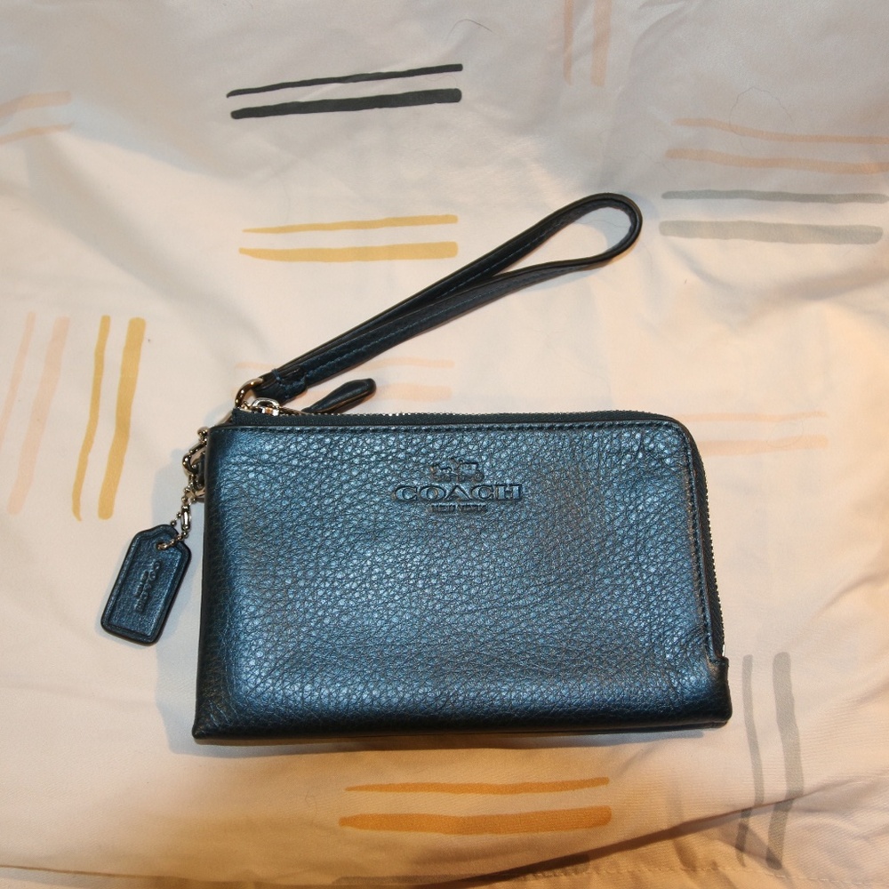 Coach Double-Zip Blue Wristlet